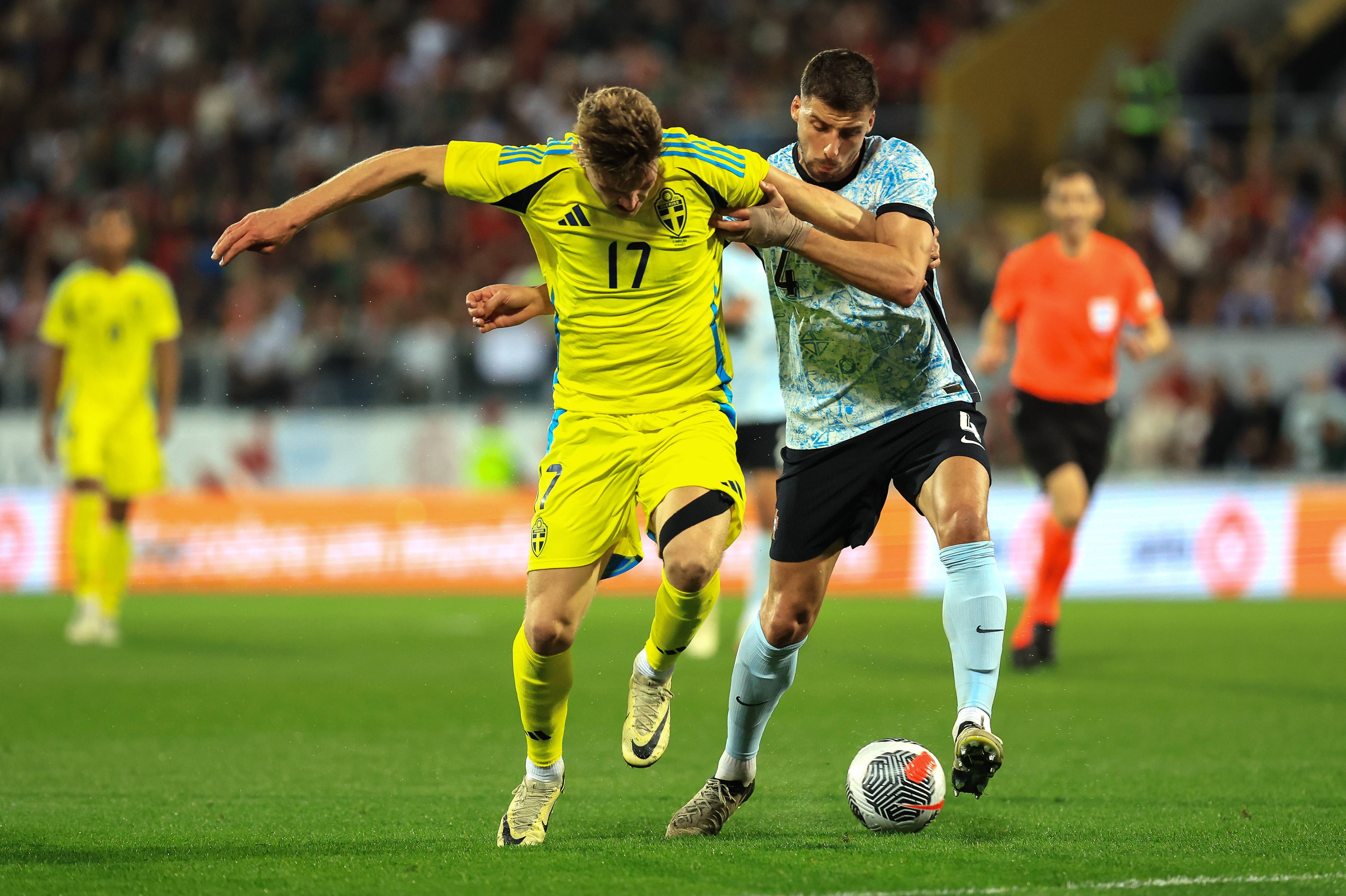 瑞典足球锦标赛开幕战精彩纷呈