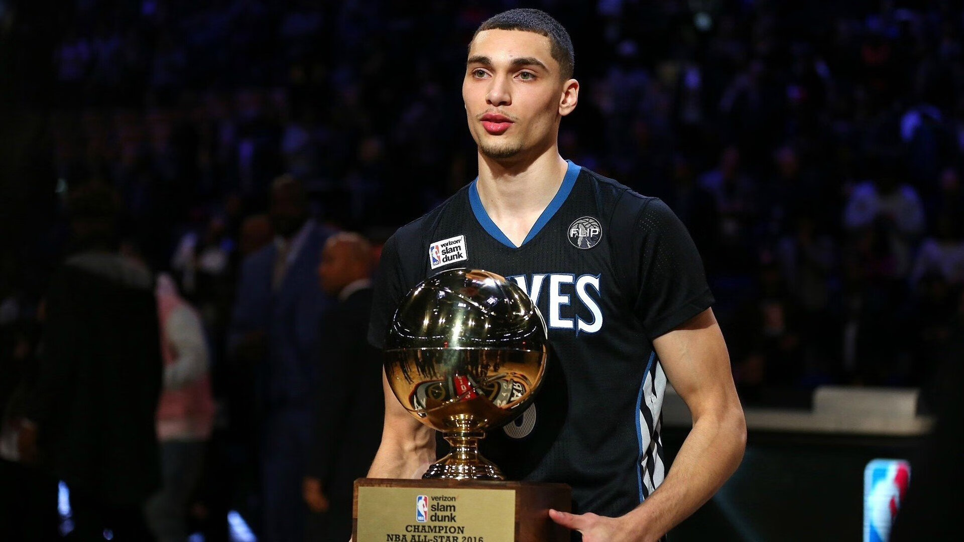 绝境逢生,杰伦·格林末节狂飙导演惊天逆转,深圳队掀翻辽宁王朝