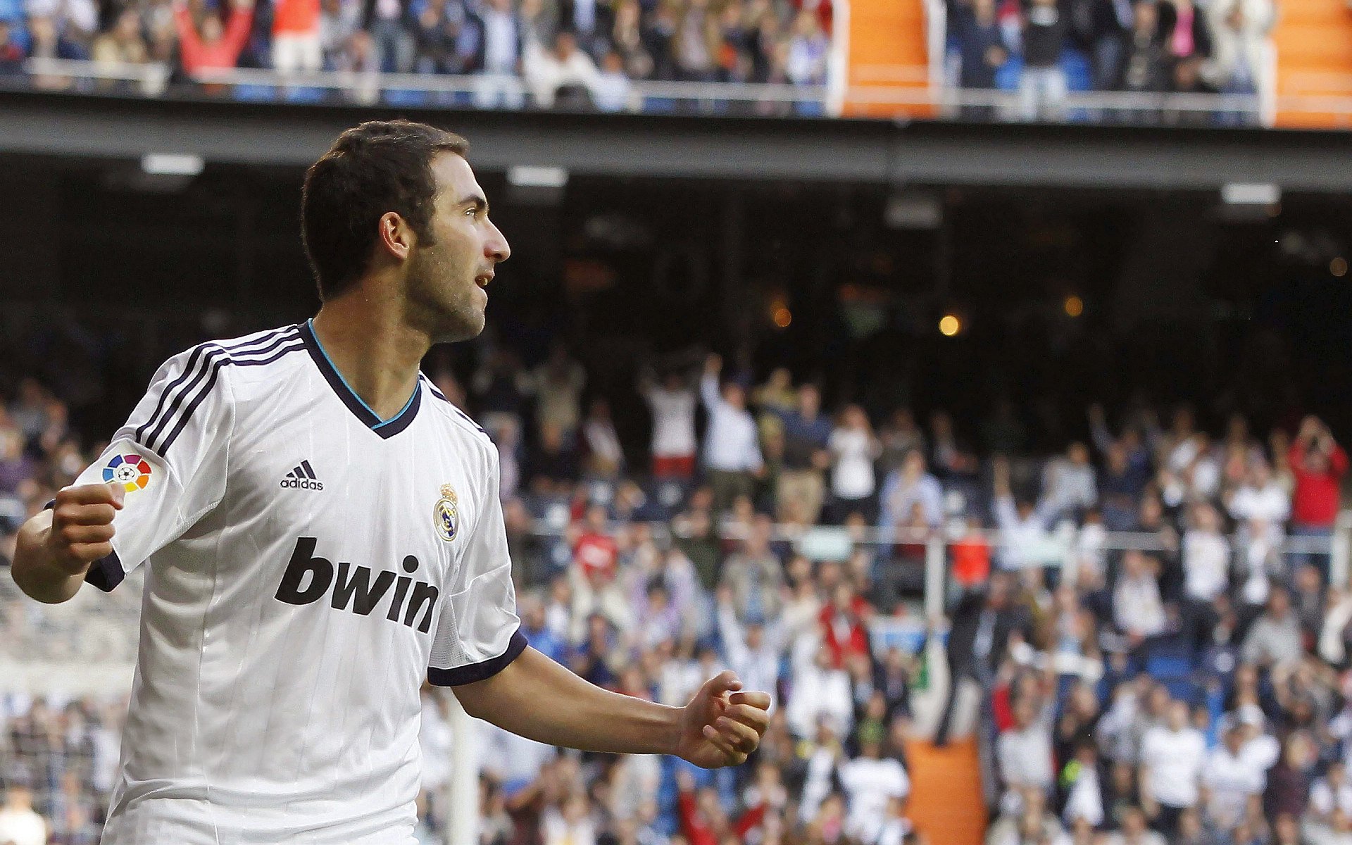 皮克铁幕下的征服，巴黎圣日耳曼如何以战术革命横扫尤文图斯